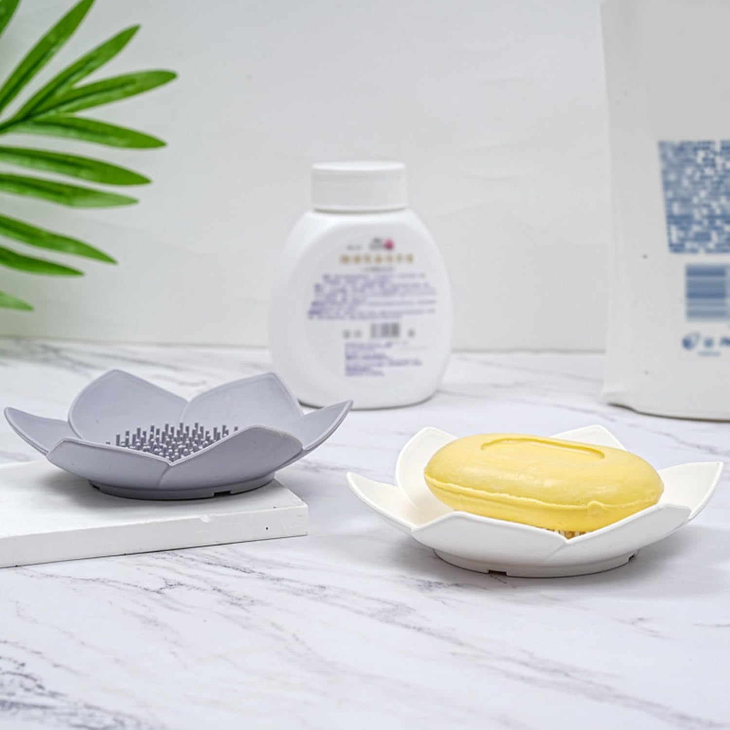 QUARK Lotus Shape Silicone Soap Holder
