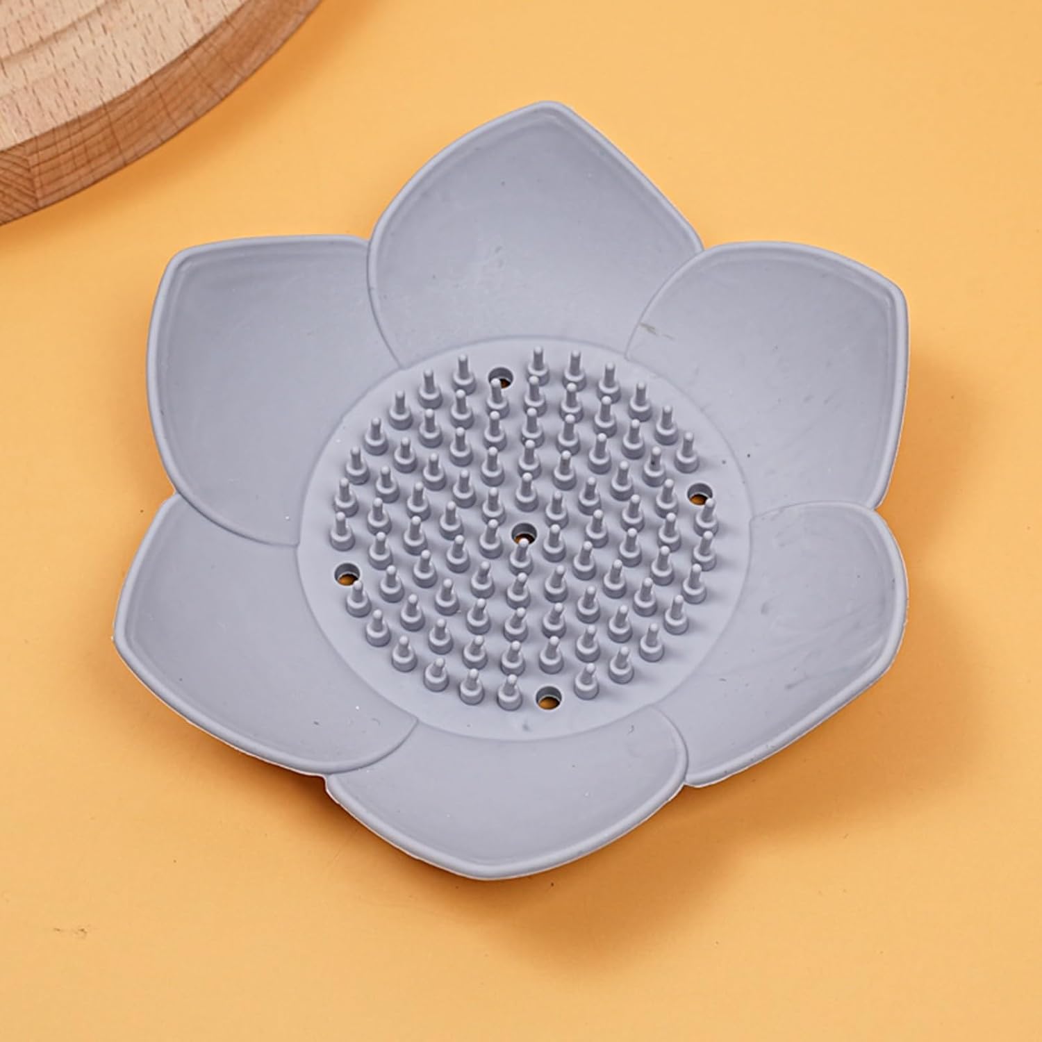 QUARK Lotus Shape Silicone Soap Holder