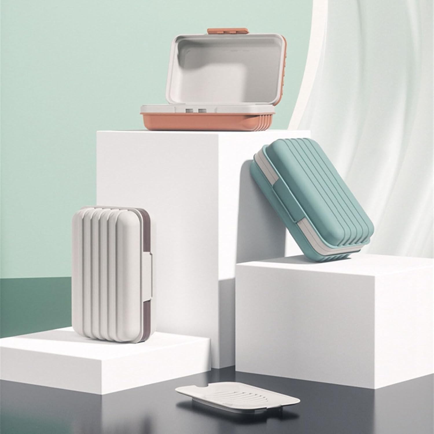REElua Bathroom Soap Dish with Leak-Proof Lid