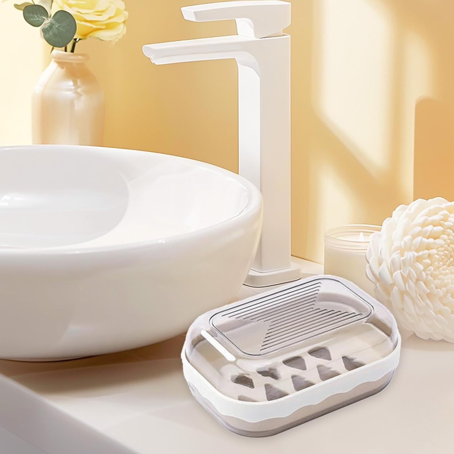Small Soap Dish with Drainage and Flip-Top Design