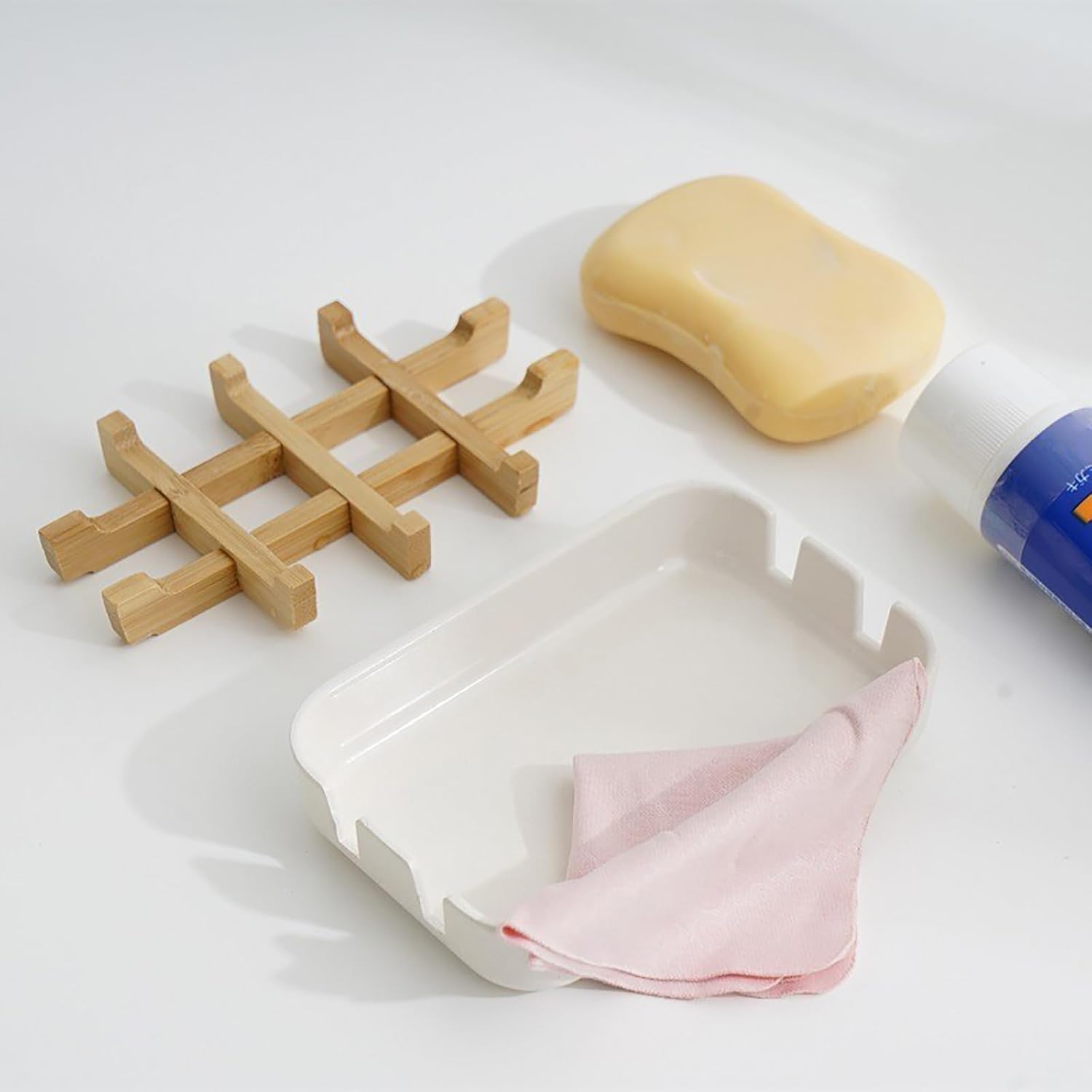Meokro Soap Dish with Wooden Holder and Tray for Bathroom Storage