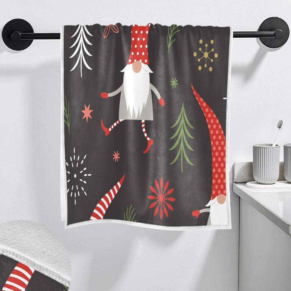 Exnundod Cute Christmas Gnomes Red Hats Hand Towel 1