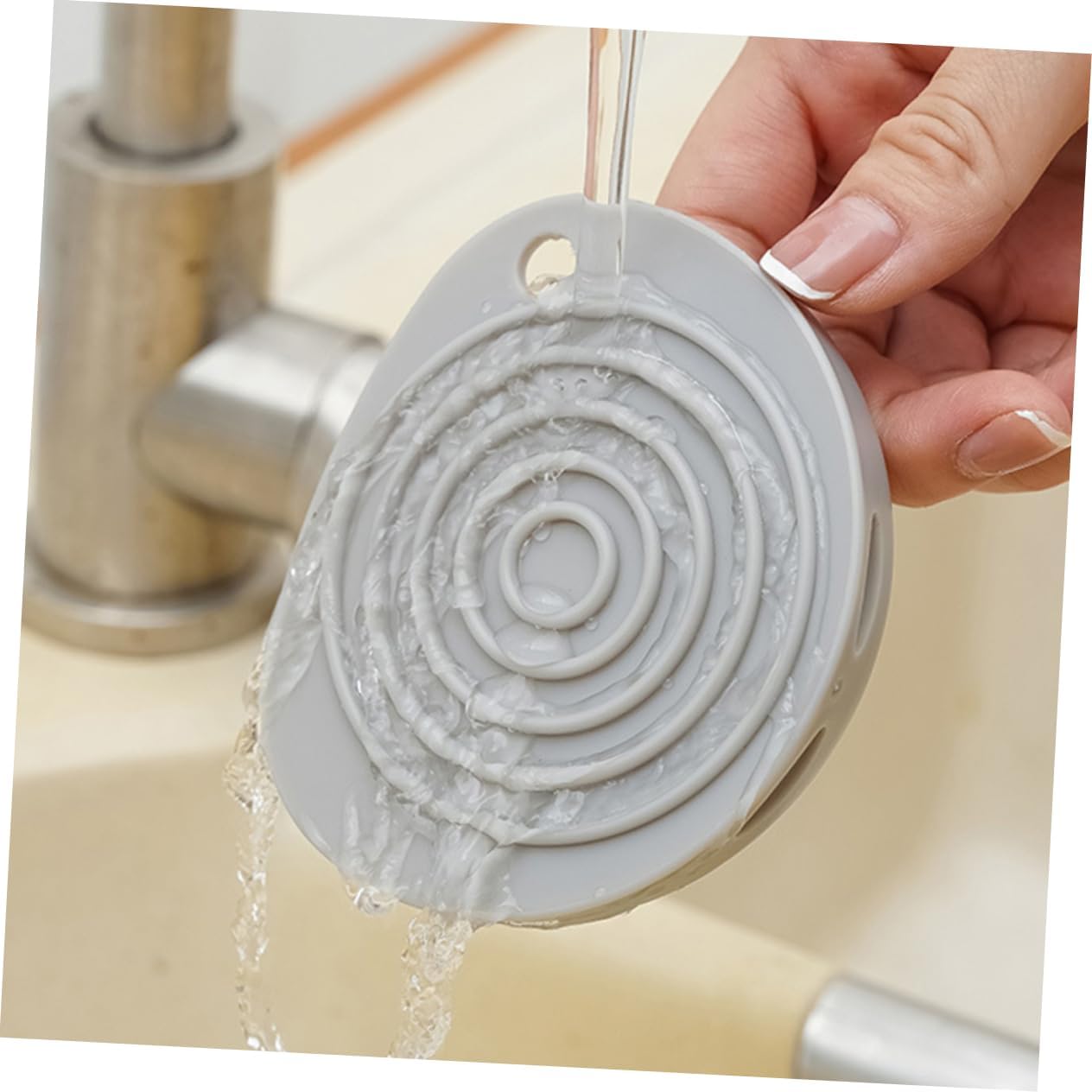MUCKLILY Portable Soap Case for Travel and Home Use