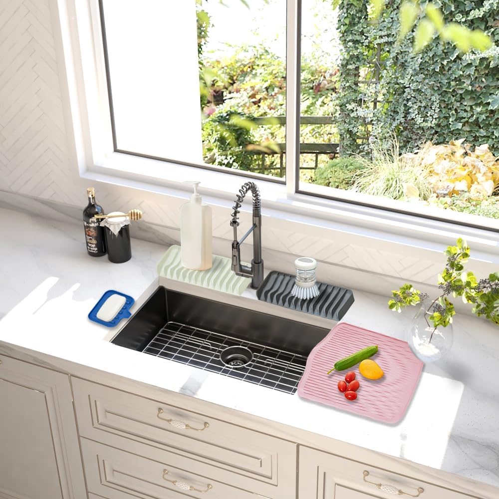 Silicone Self Draining Soap Dish with Non-Slip Base