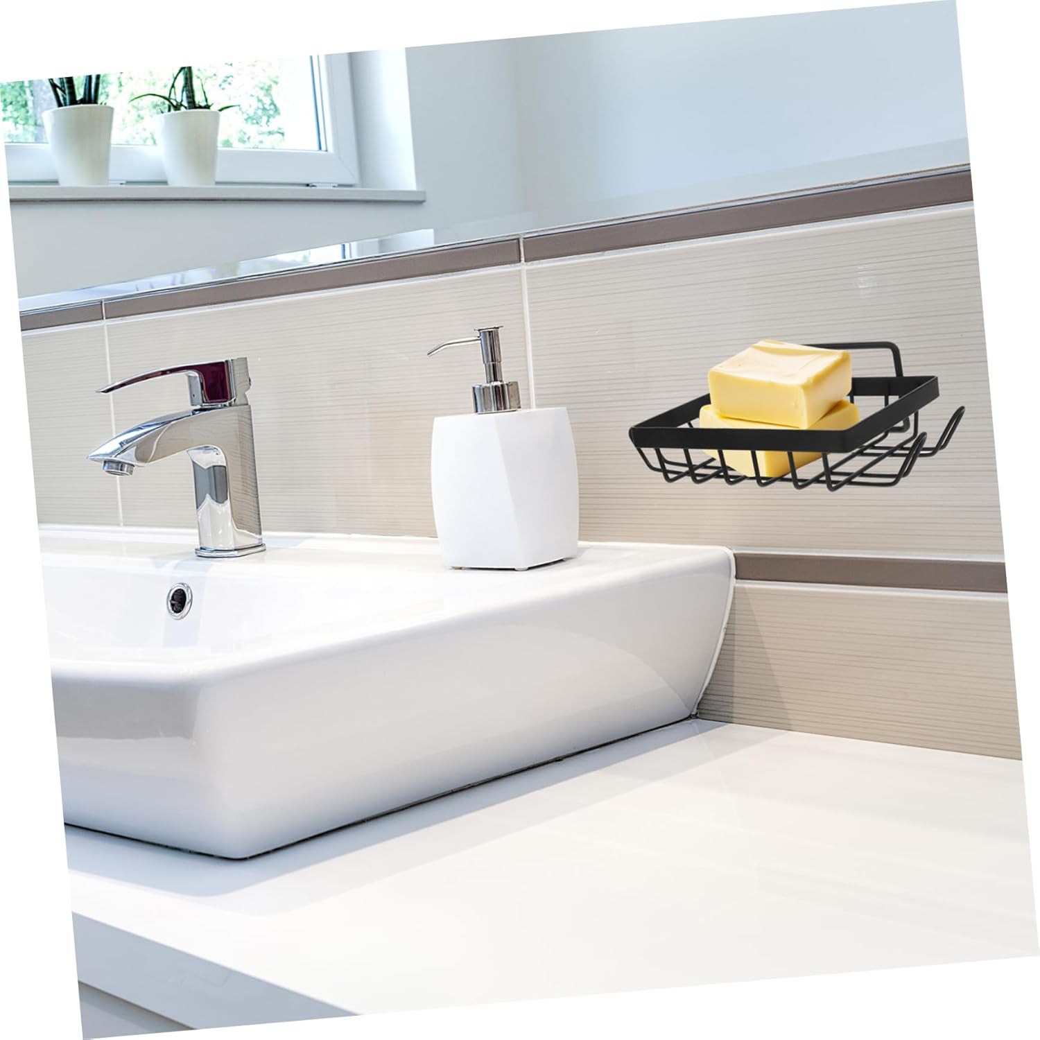 BUGUUYO Wall-Mounted Bar Soap Holder with Drainage