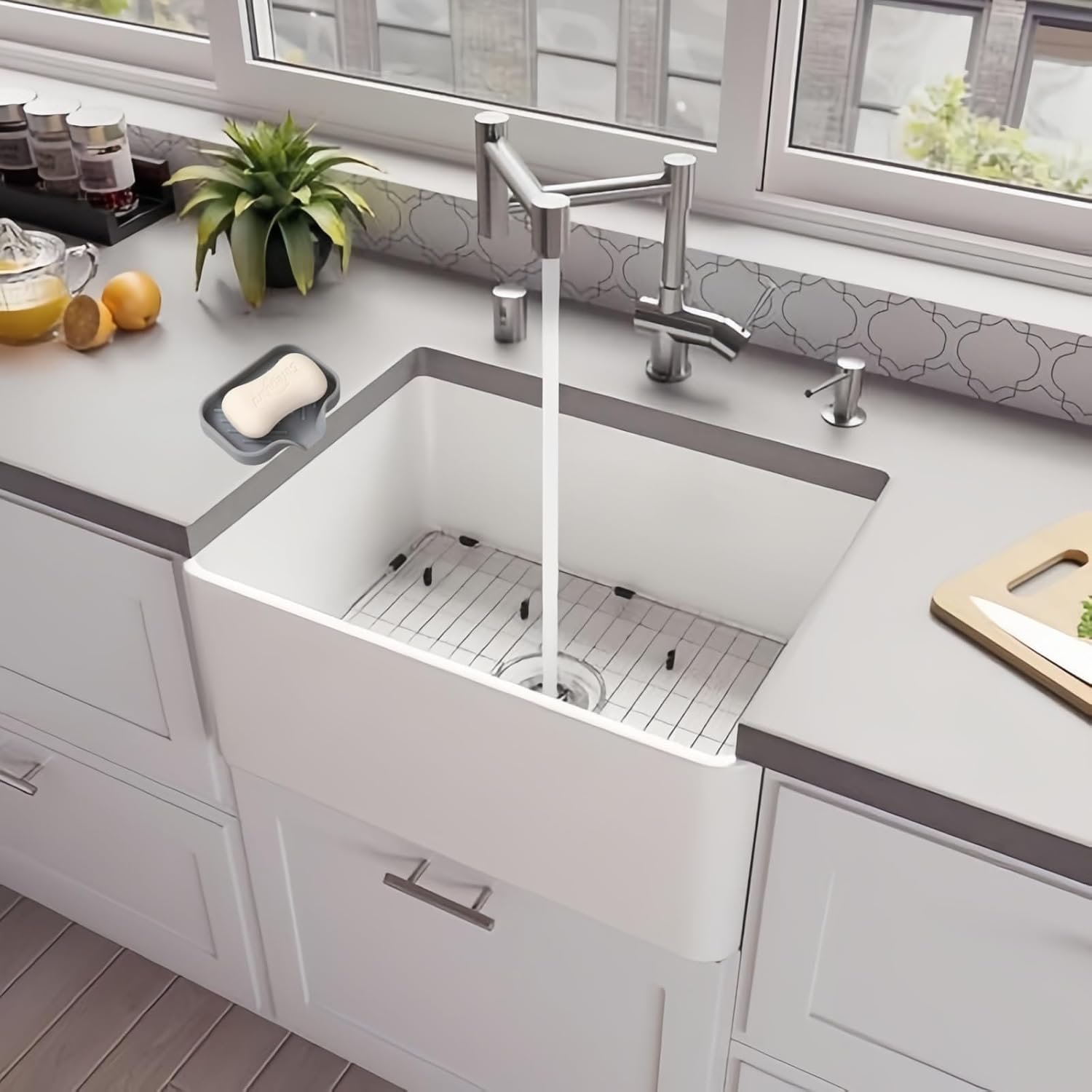 MERAIJIN Silicone Soap Dish with Drain Spout - Gray 47x39