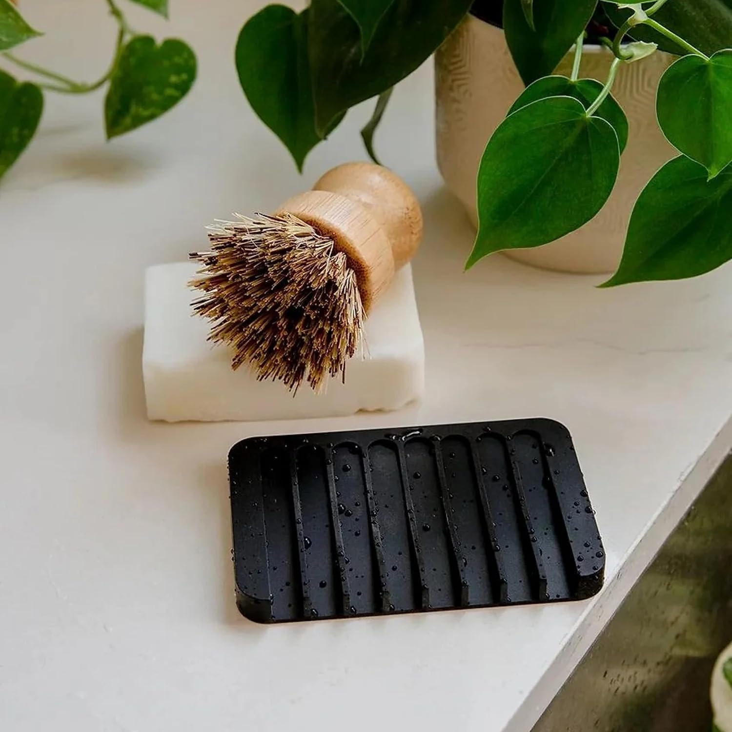 Flexible Silicone Soap Dish with Drainage - Black