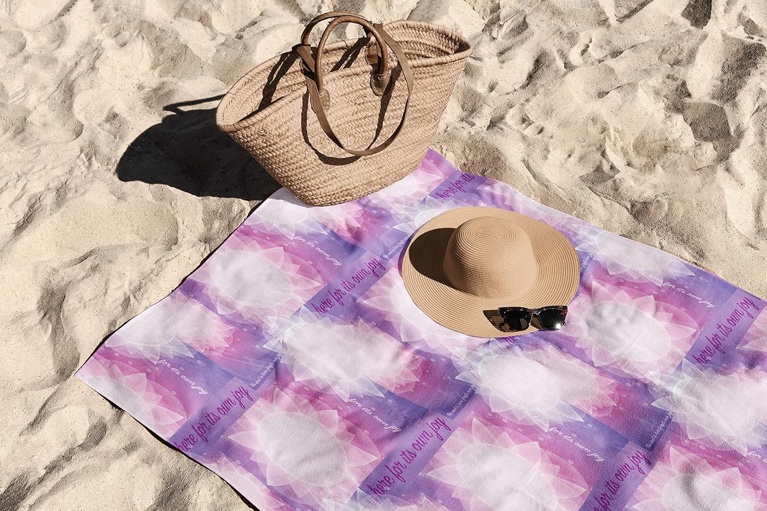 Quick-Dry Microfiber Beach Towel - Sand-Repellent and Ultra-Soft 1